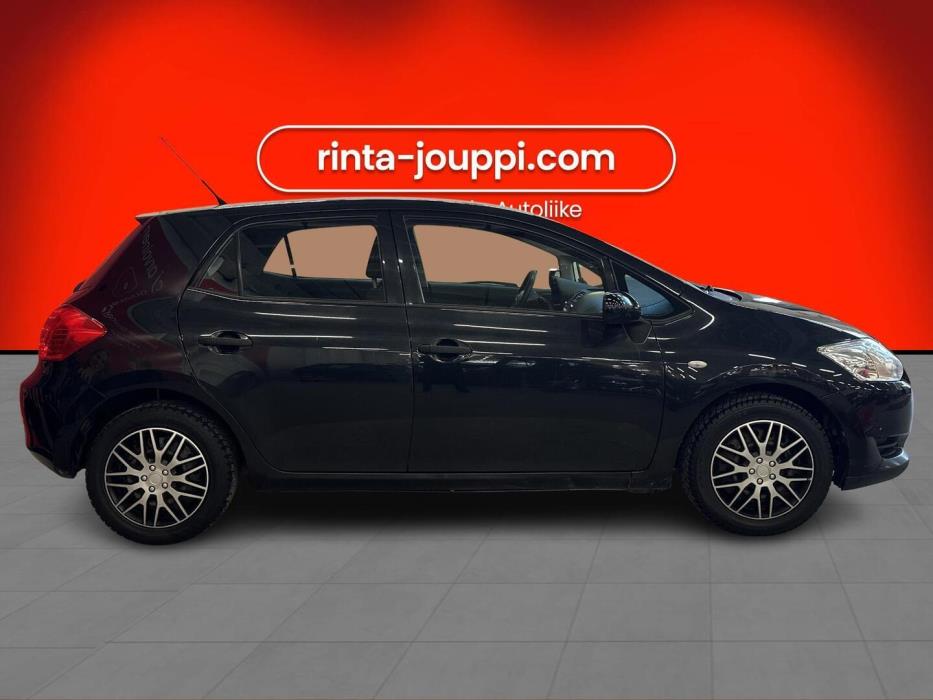 TOYOTA Auris 2009