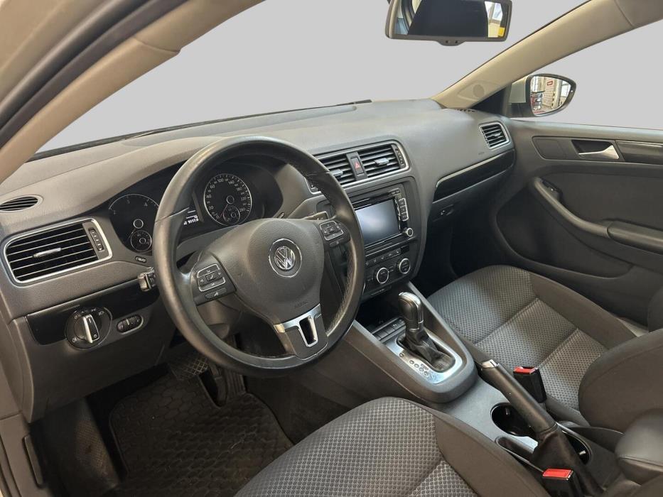 VOLKSWAGEN Jetta 2014