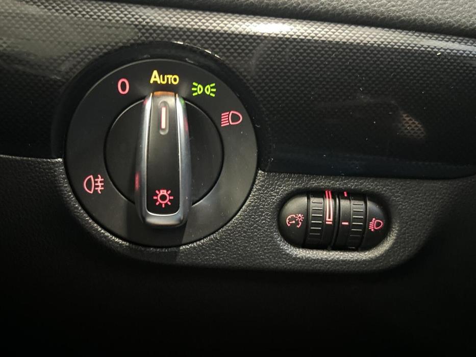 VOLKSWAGEN Jetta 2014