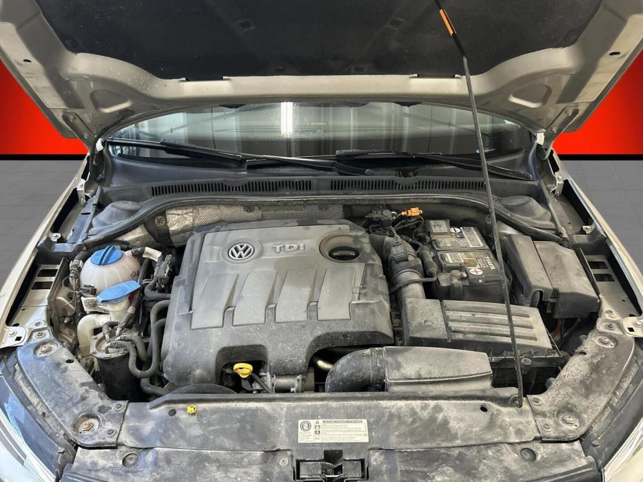 VOLKSWAGEN Jetta 2014