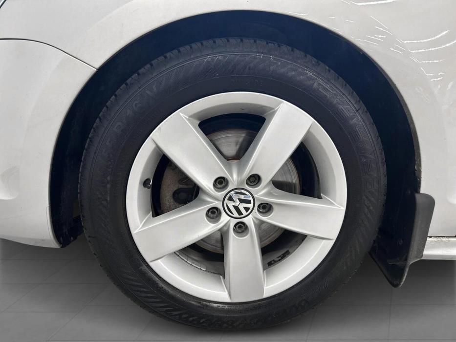VOLKSWAGEN Jetta 2014