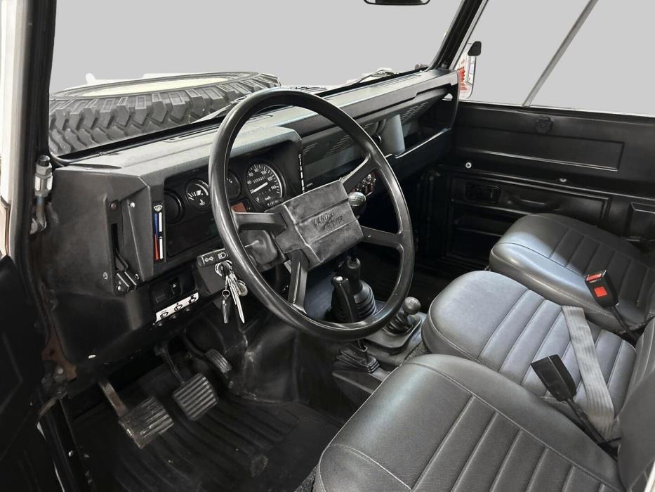LAND ROVER DEFENDER 1984
