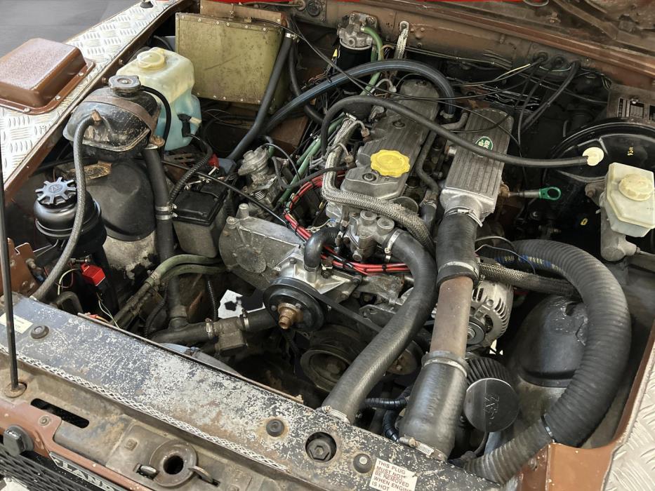 LAND ROVER DEFENDER 1984