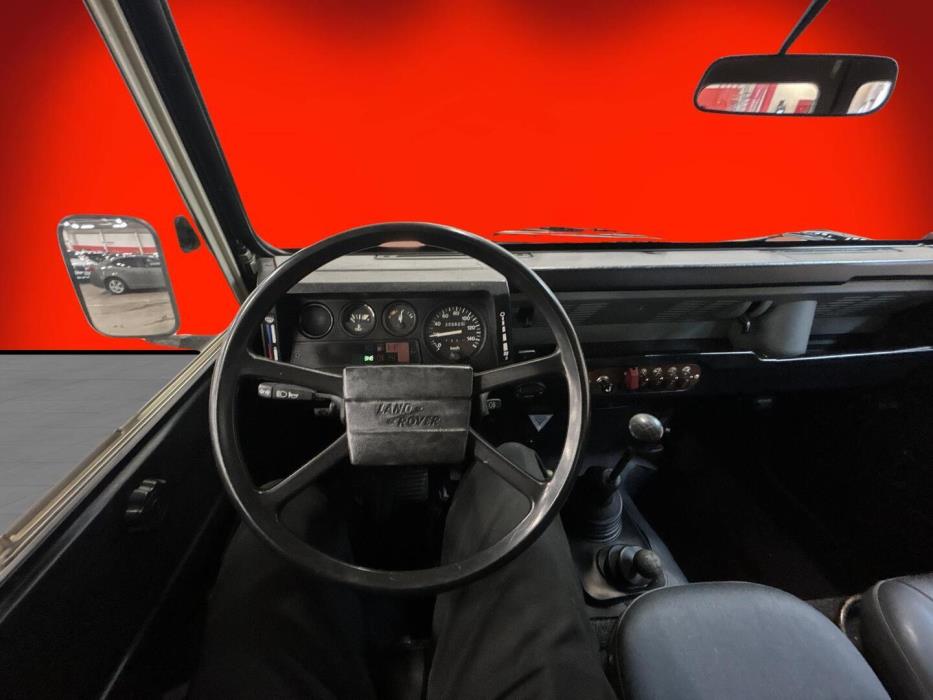 LAND ROVER DEFENDER 1984