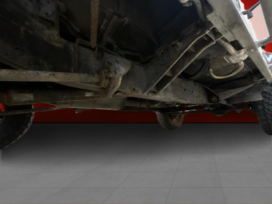 LAND ROVER DEFENDER 1984