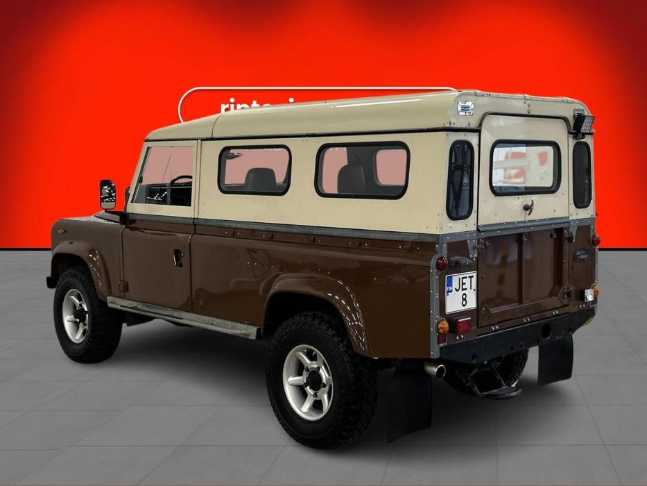 LAND ROVER DEFENDER 1984