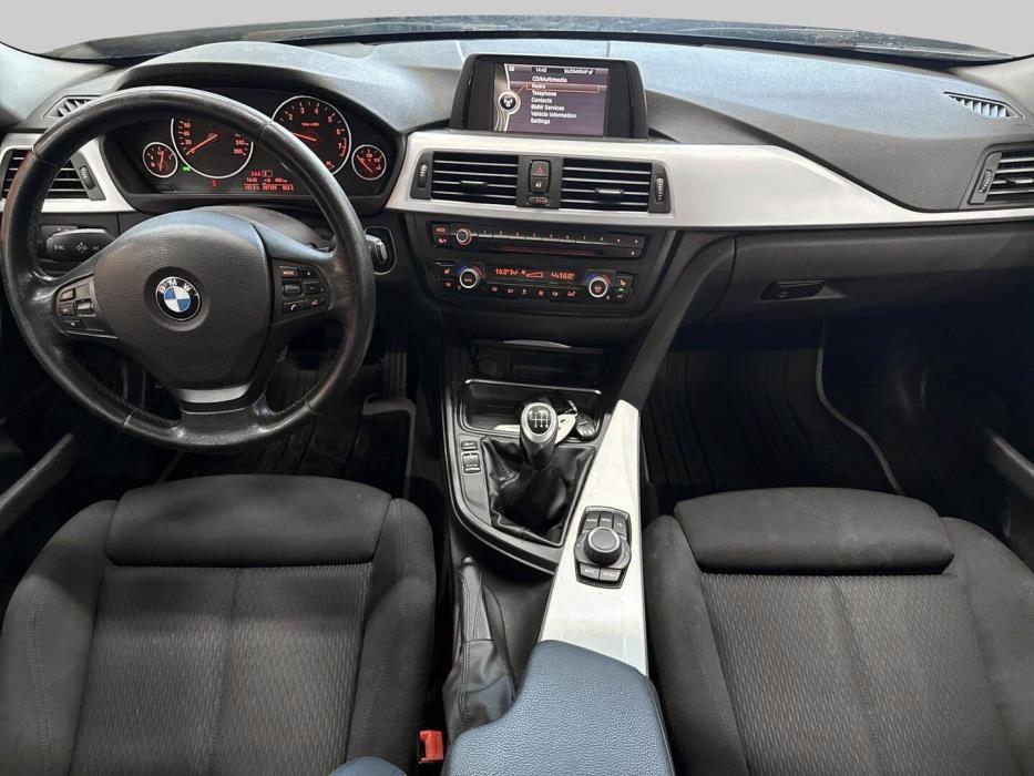 BMW 320 2012