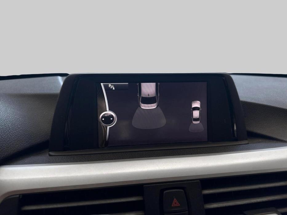 BMW 320 2012