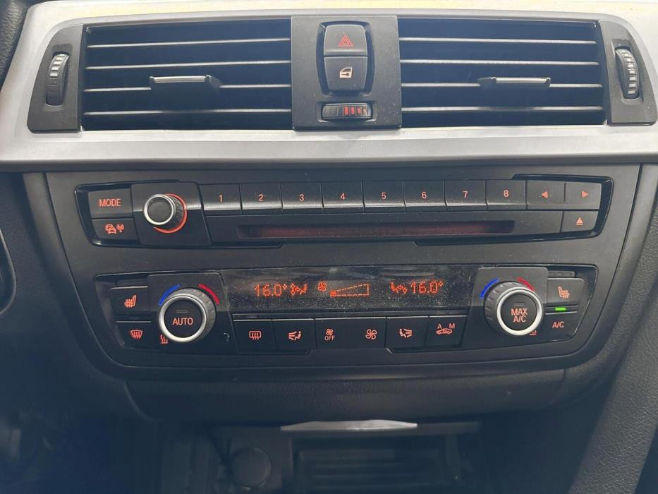BMW 320 2012