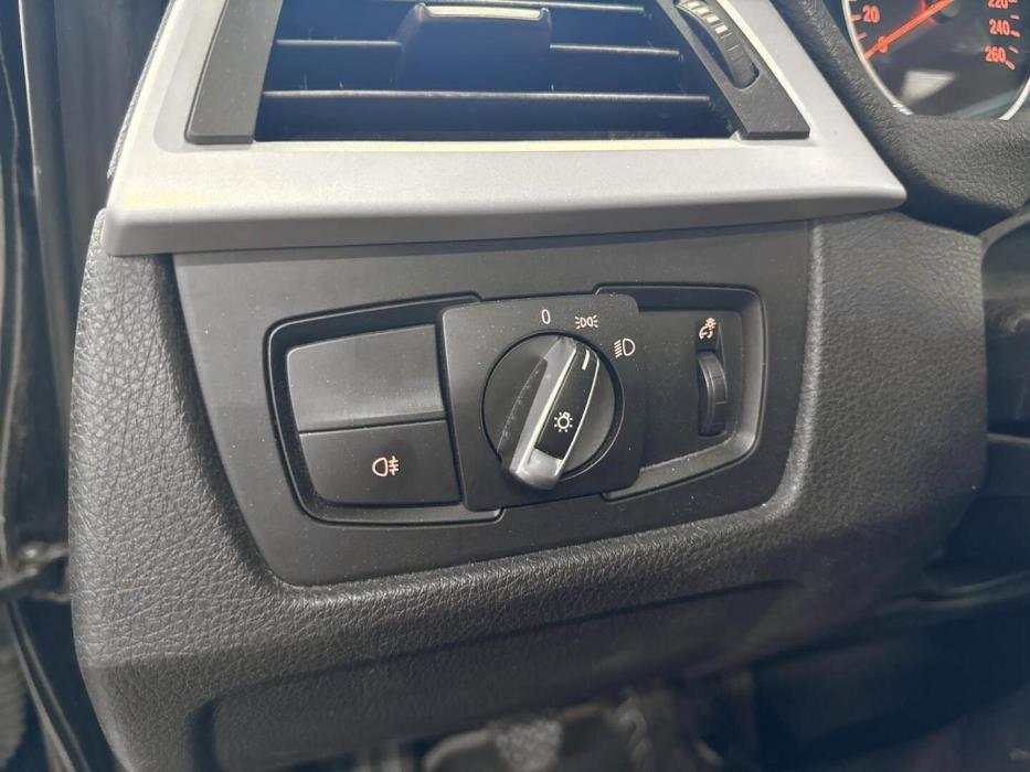 BMW 320 2012