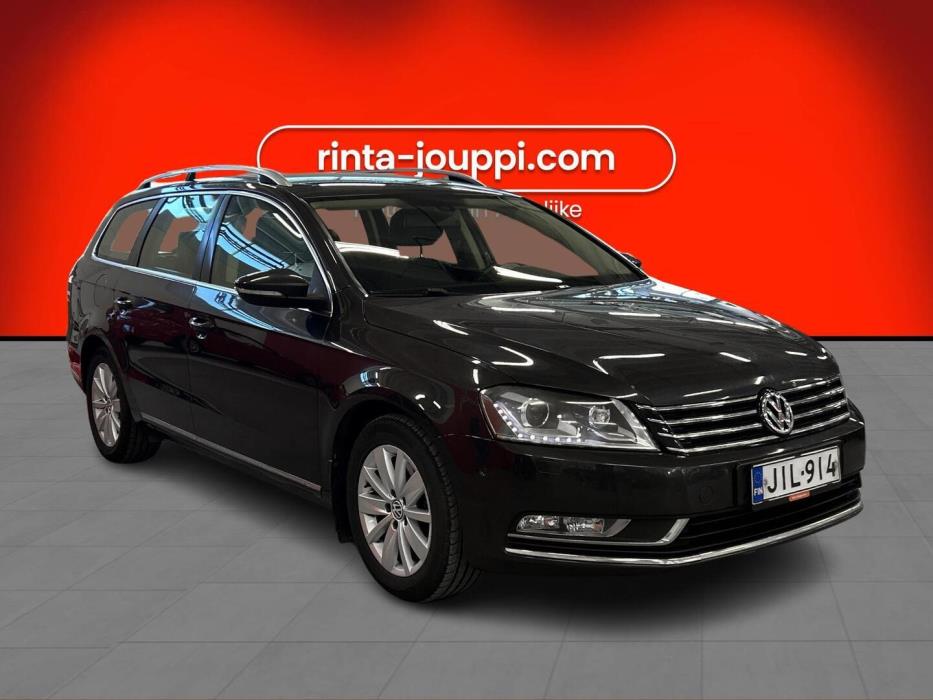 VOLKSWAGEN Passat 2011