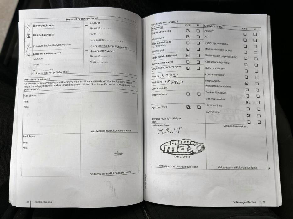 VOLKSWAGEN Passat 2011