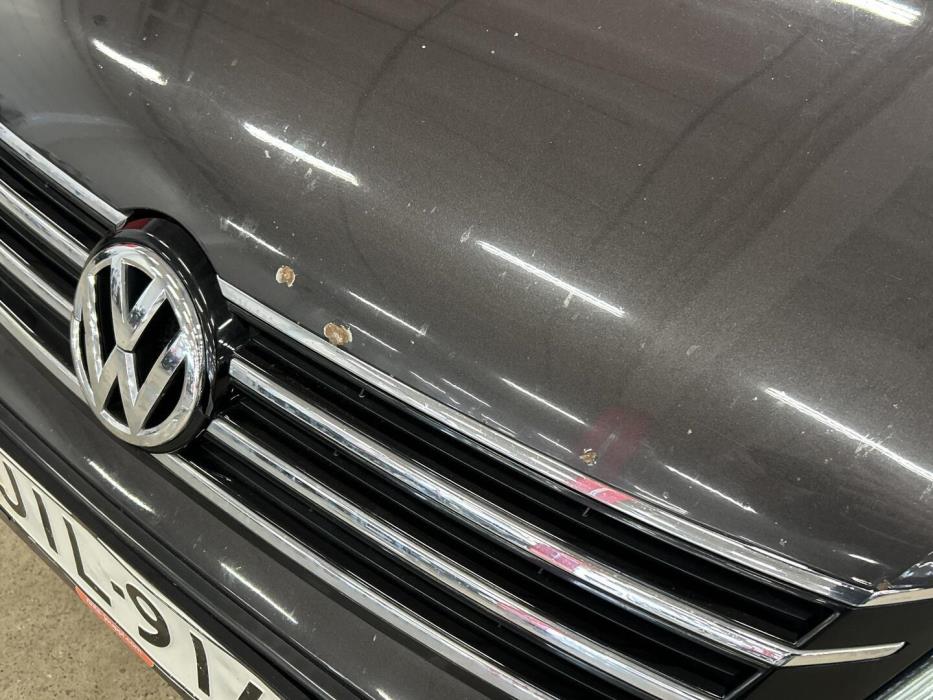 VOLKSWAGEN Passat 2011