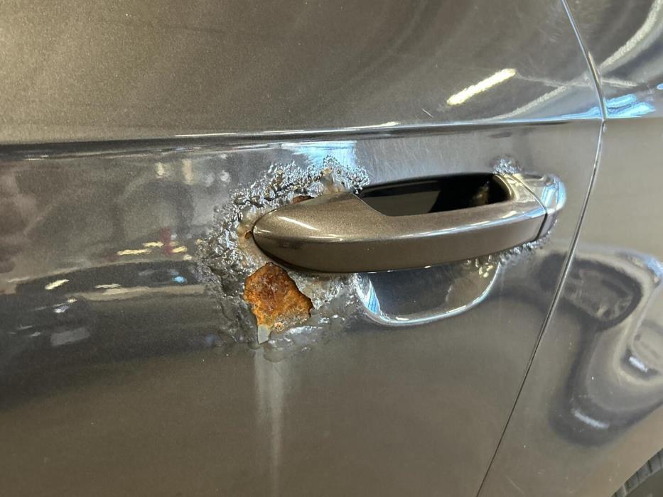 VOLKSWAGEN Passat 2011