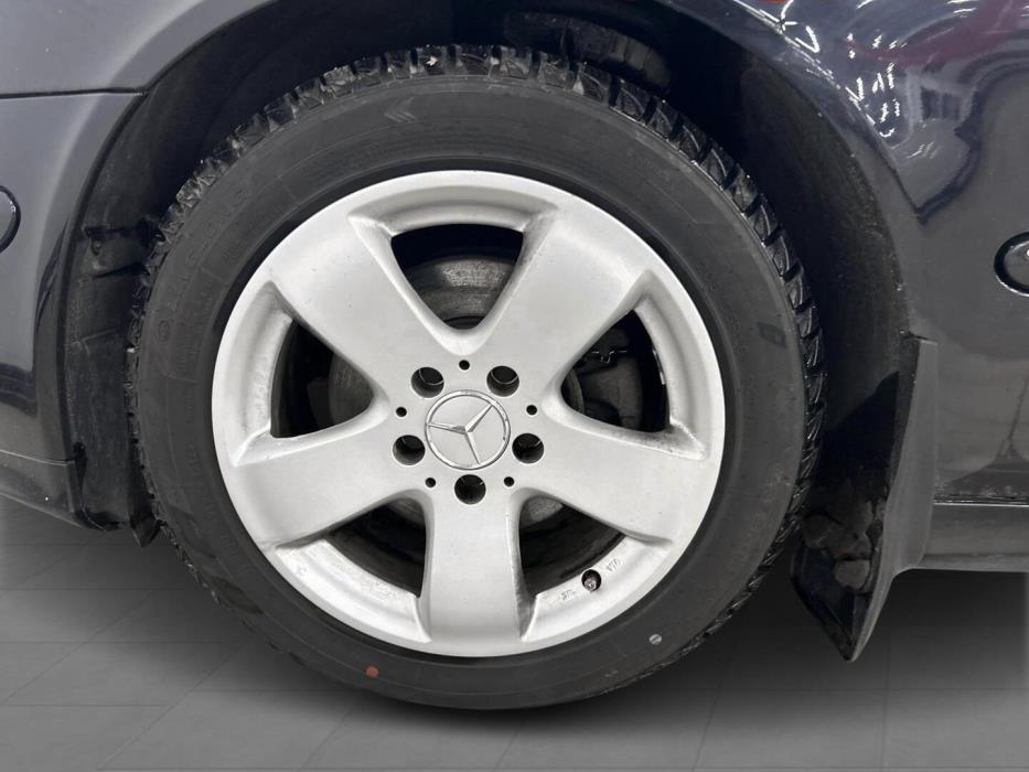 MERCEDES-BENZ C 2005