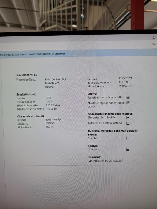 MERCEDES-BENZ R 2012