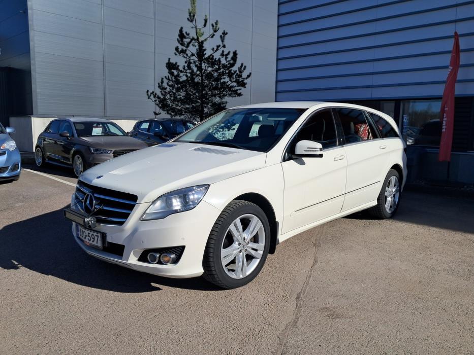 MERCEDES-BENZ R 2012