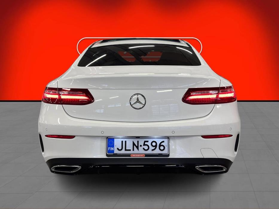 MERCEDES-BENZ E 2018
