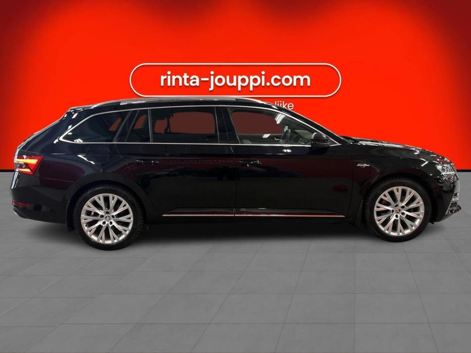 SKODA Superb 2021