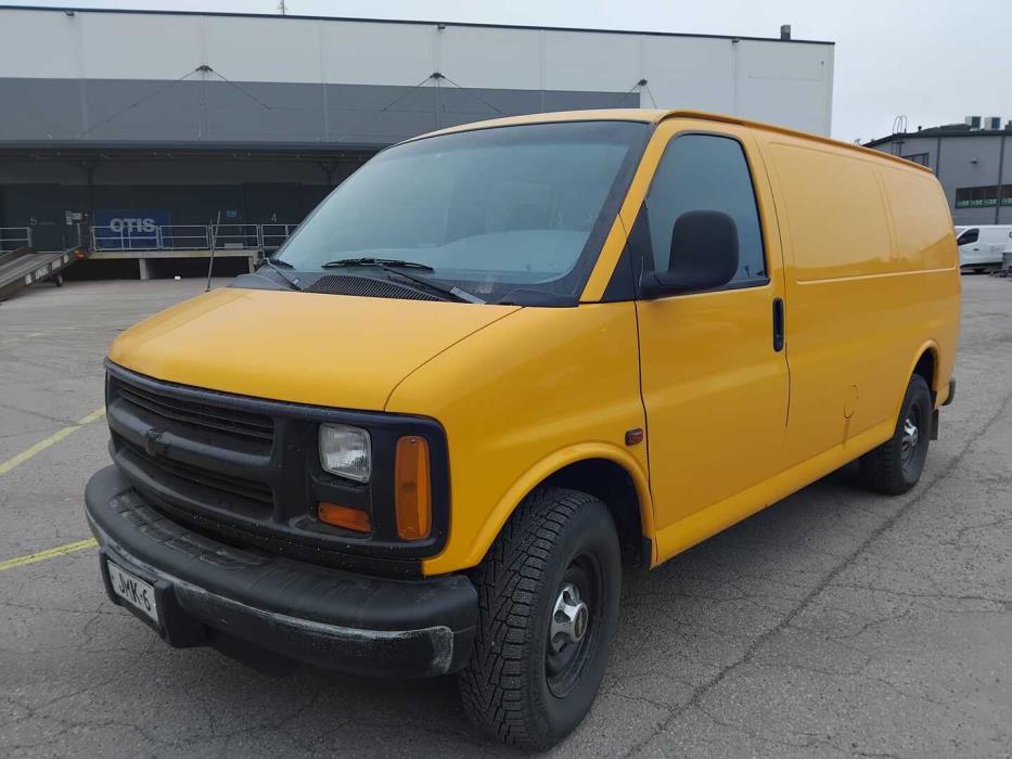 CHEVROLET Chevy Van 1998