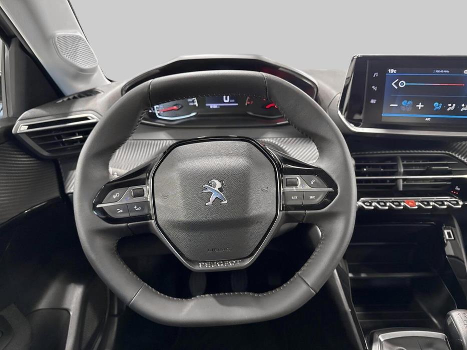 PEUGEOT 208 2023