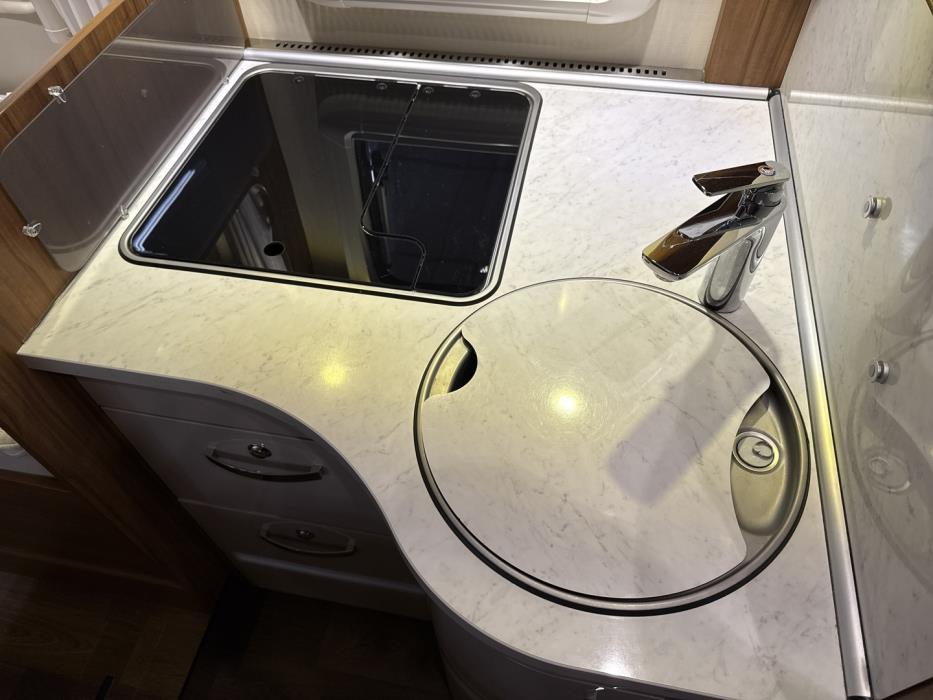 HYMER T668 CL GOLDENLIMITED 2017