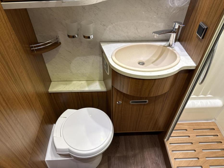 HYMER T668 CL GOLDENLIMITED 2017