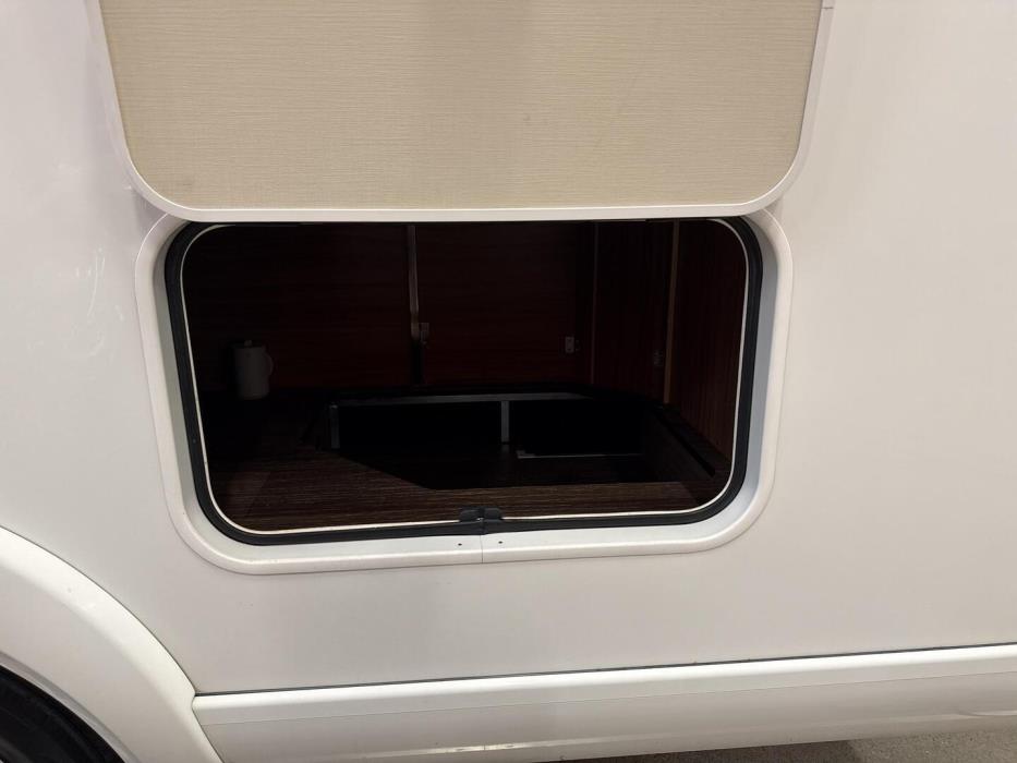 HYMER T668 CL GOLDENLIMITED 2017