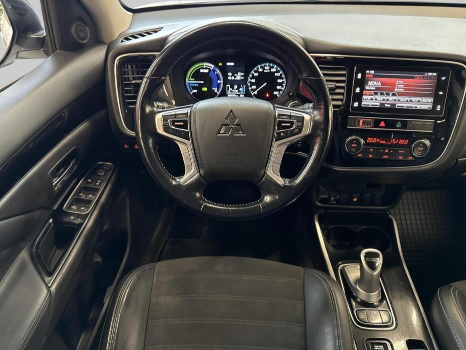 MITSUBISHI Outlander PHEV 2019