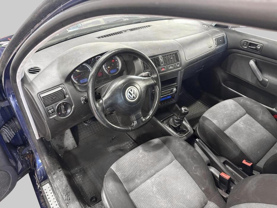 VOLKSWAGEN Golf Variant 2005