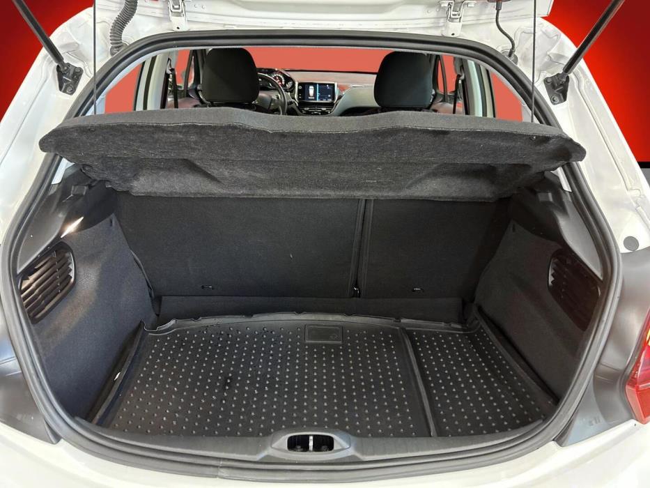 PEUGEOT 208 2018