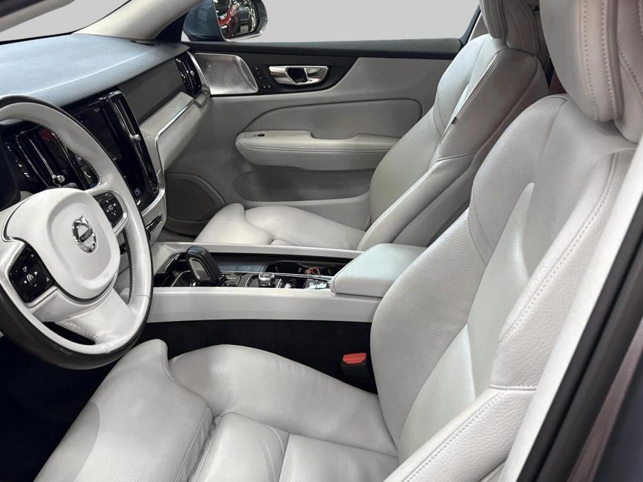 VOLVO V60 Cross Country 2021