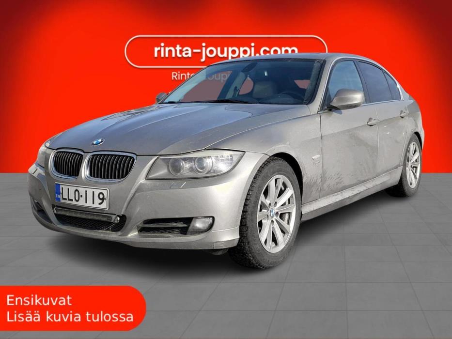 BMW 330 2010