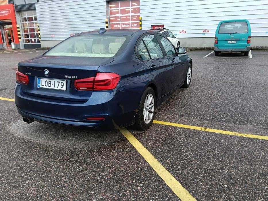 BMW 320 2017
