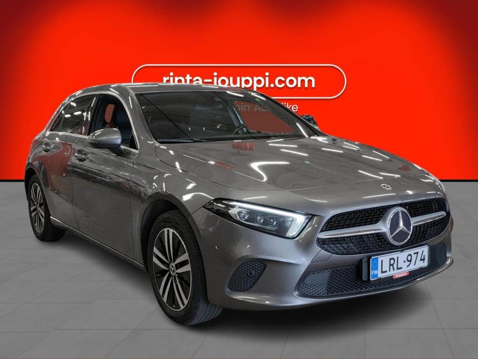 MERCEDES-BENZ A 2023