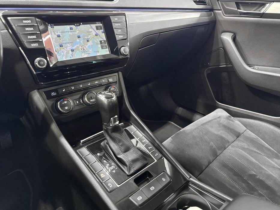 SKODA Superb 2016