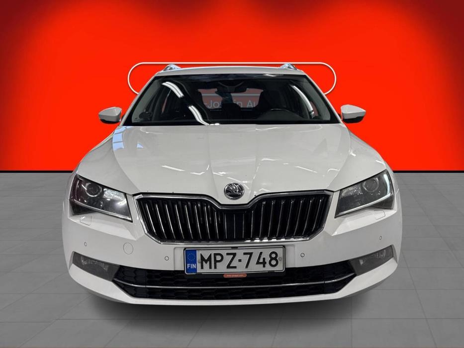 SKODA Superb 2016