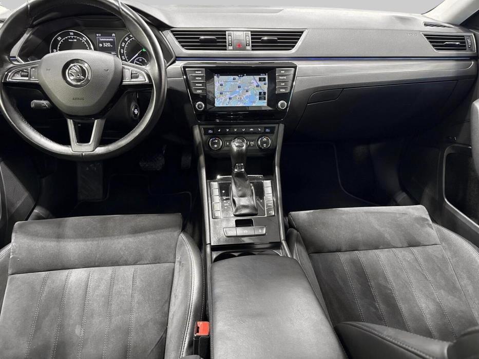 SKODA Superb 2016