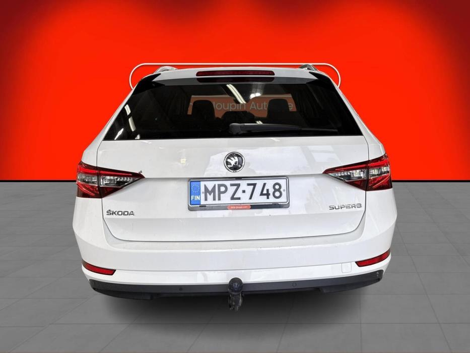 SKODA Superb 2016