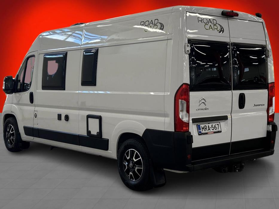 ROADCAR VAN R 600 2024