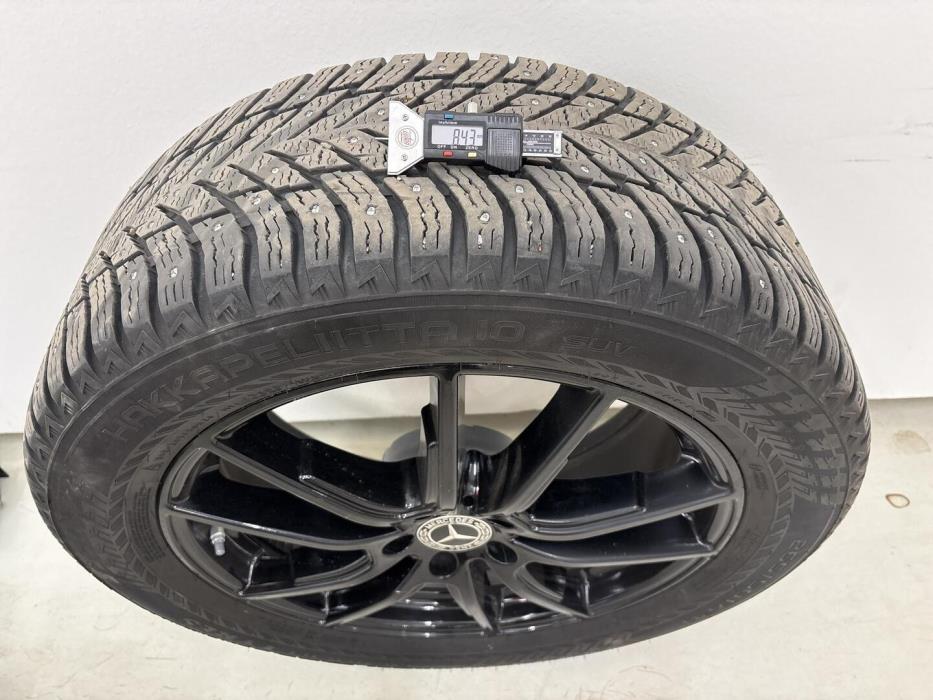 MERCEDES-BENZ EQS SUV 2023