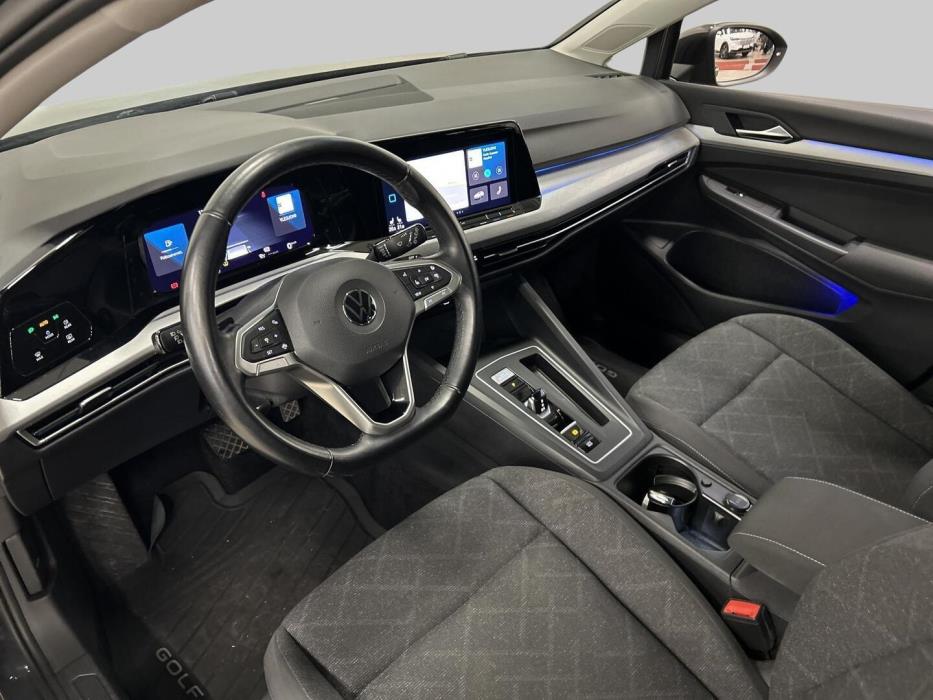 VOLKSWAGEN Golf 2021