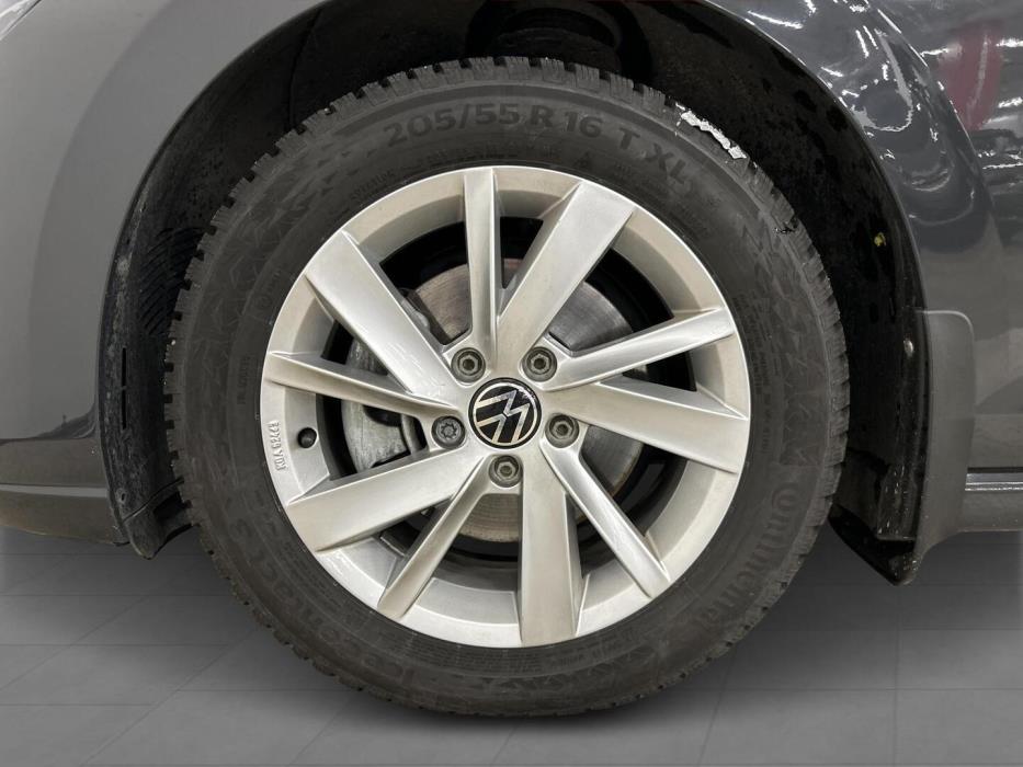 VOLKSWAGEN Golf 2021