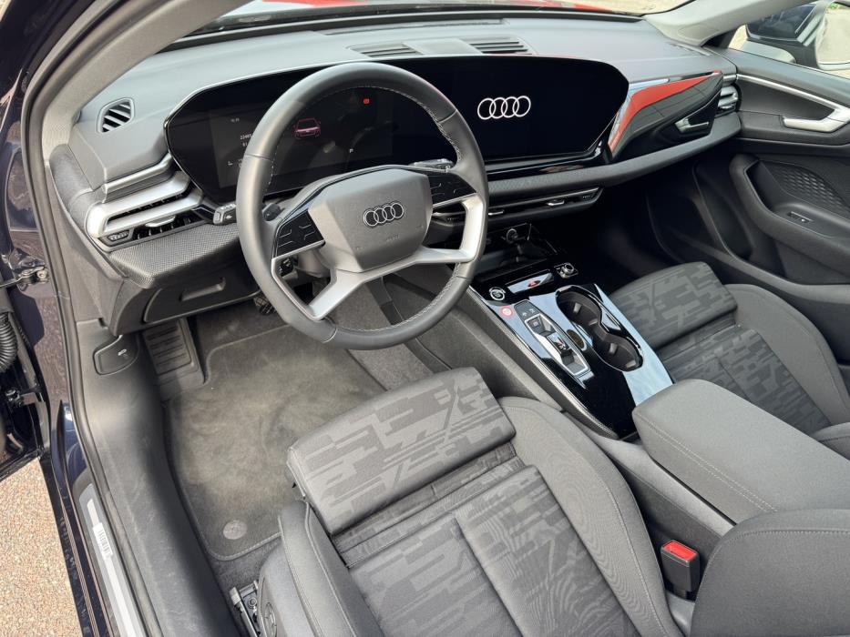 AUDI A5 2025