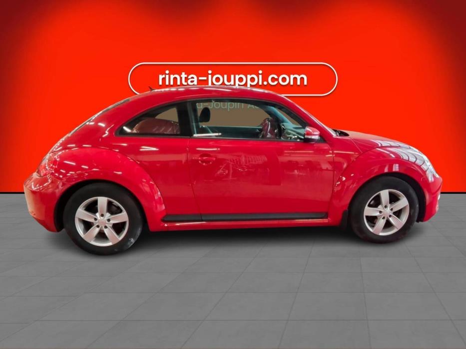 VOLKSWAGEN Beetle 2012