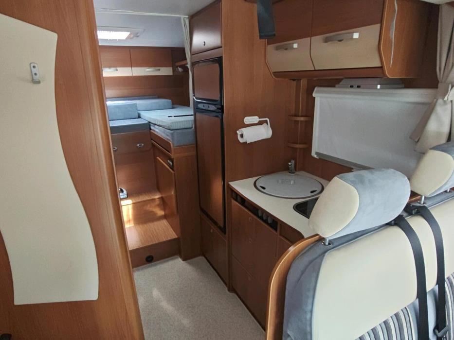CARADO T 448 2011