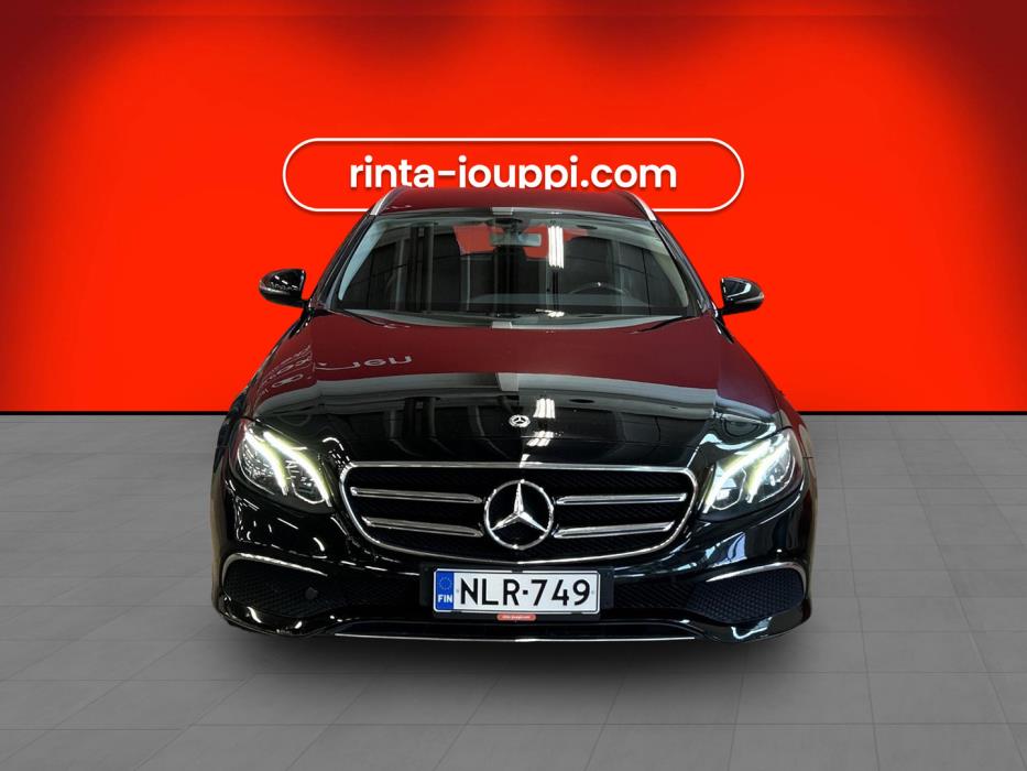 MERCEDES-BENZ E 2019