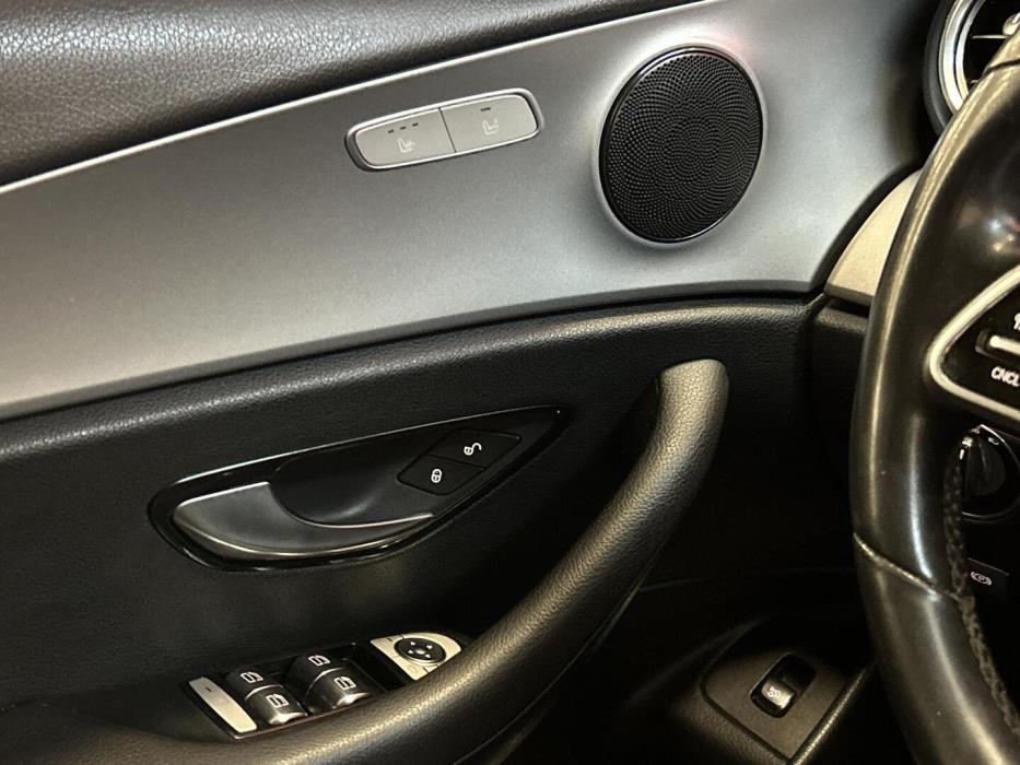 MERCEDES-BENZ E 2019