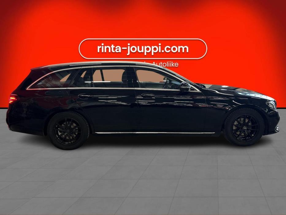 MERCEDES-BENZ E 2019