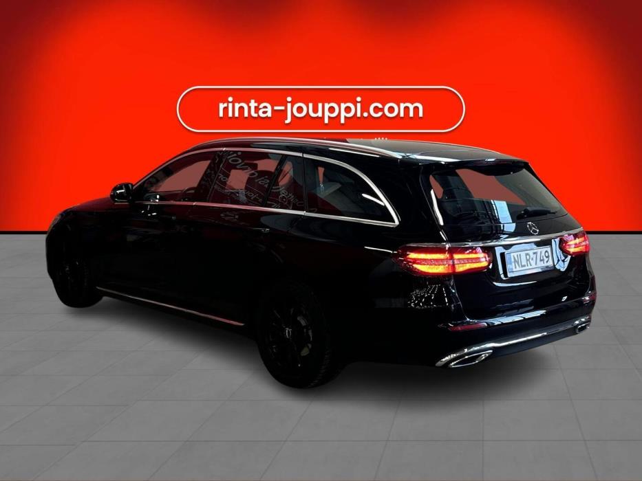 MERCEDES-BENZ E 2019